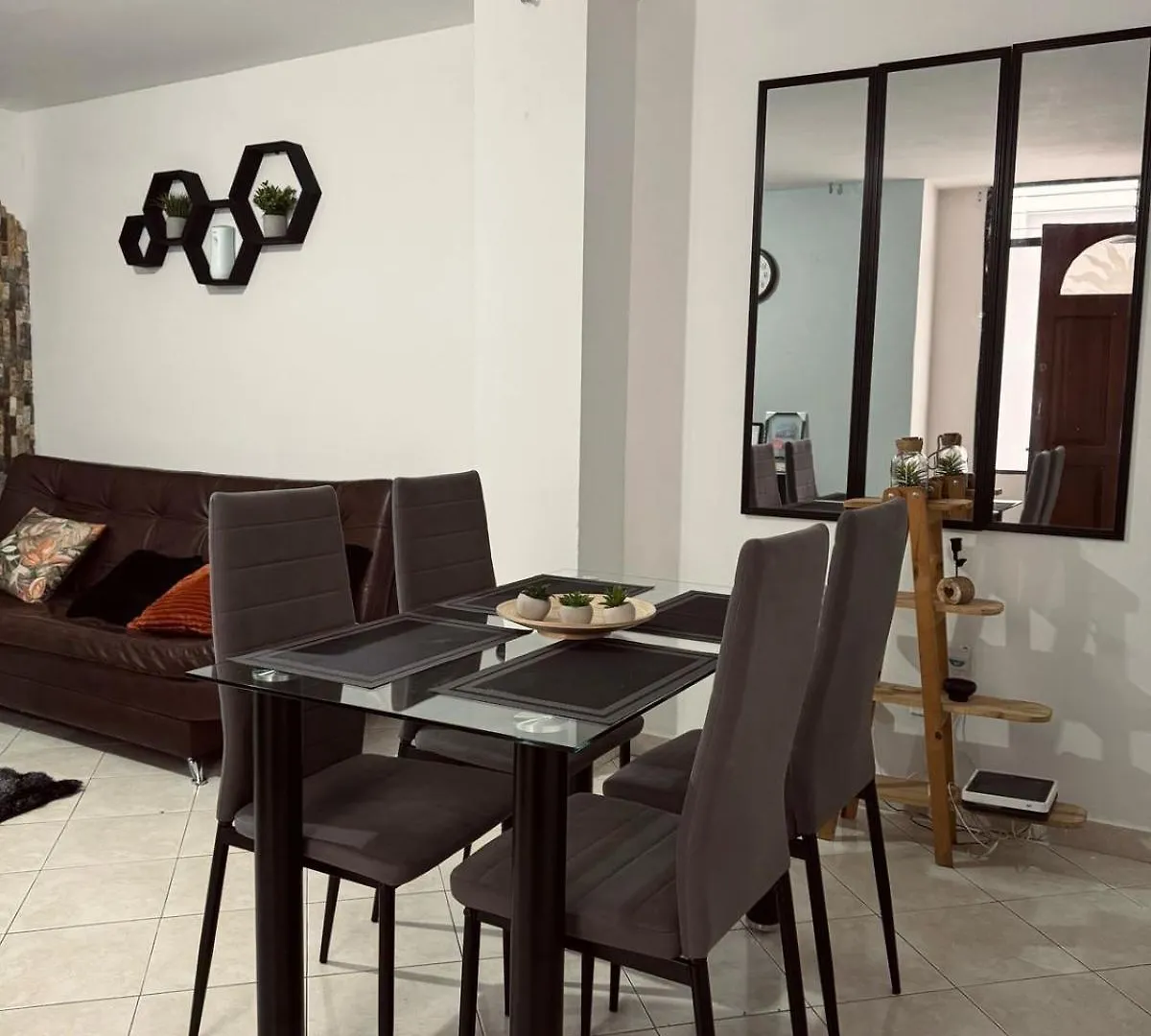 아파트 Apartamento Sector Laureles-Estadio 3 Habitaciones Hasta 6 Personas 메딜린